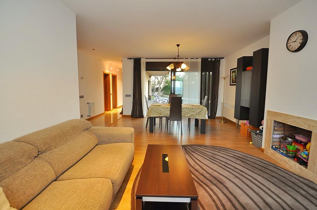 Villa Roselles Lloret de Mar Exteriör bild